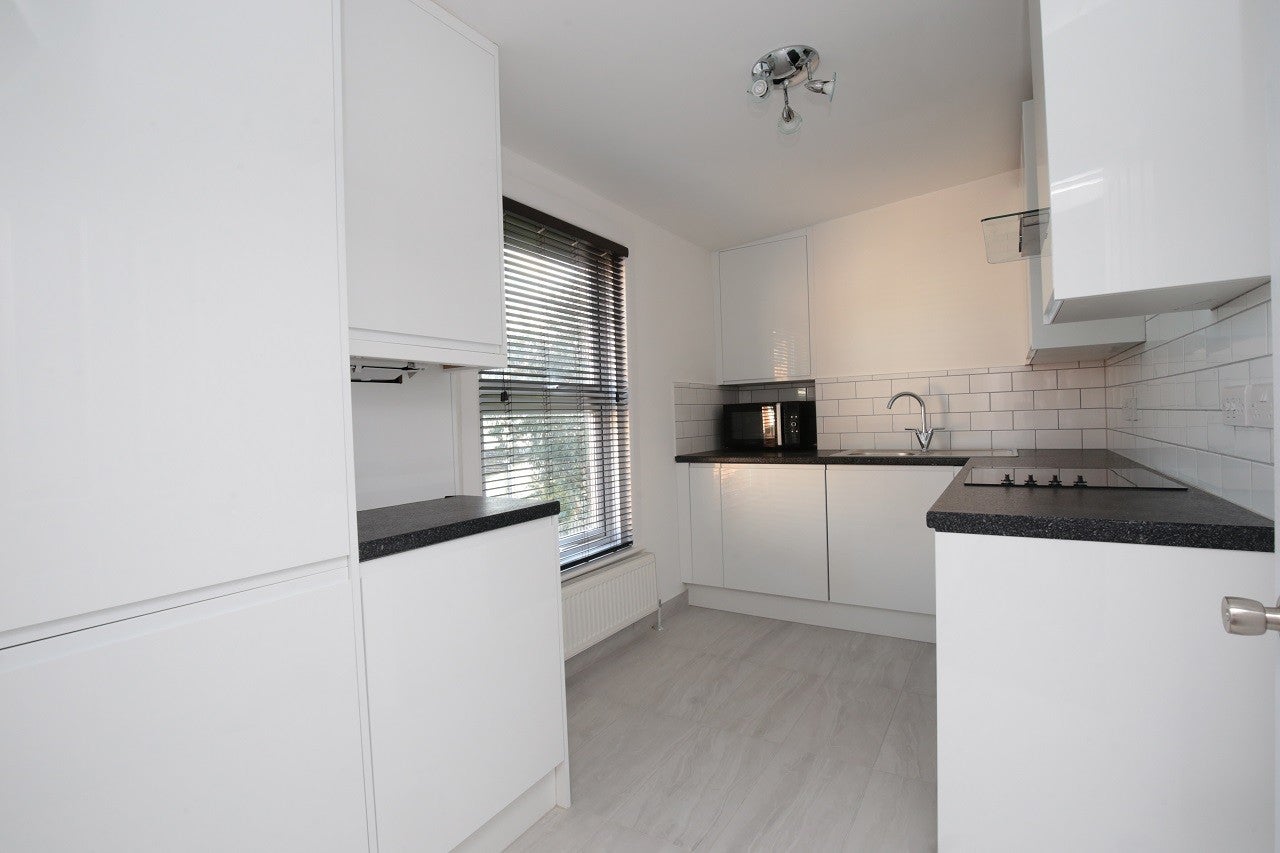 Flat Hockliffe Road in Leighton Buzzard