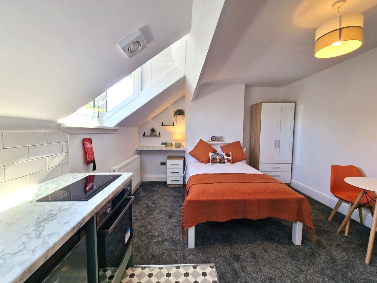 Room Gillott Road in Birmingham