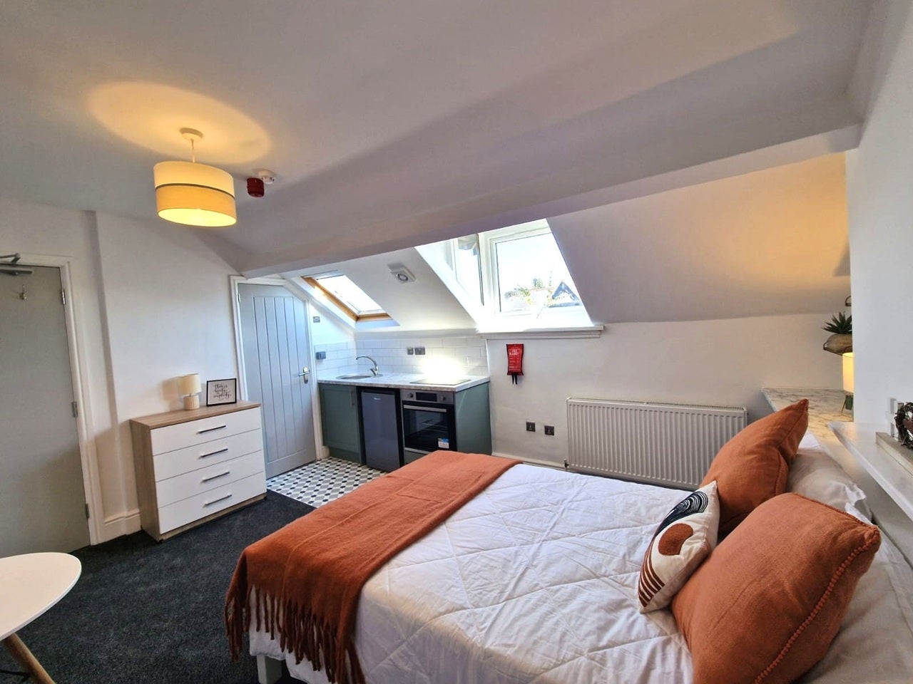 Room Gillott Road in Birmingham