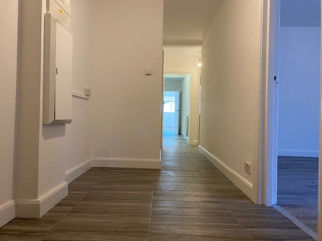 Flat Gliddon Road in Greater London