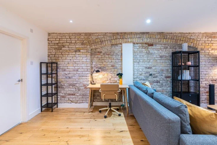 Flat Farringdon Road in Greater London
