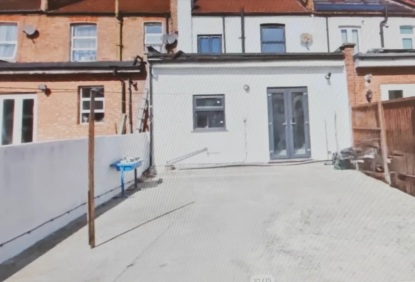 House Waverley Avenue in Greater London