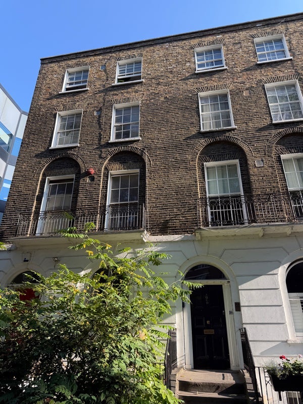 Room Pentonville Road in Greater London