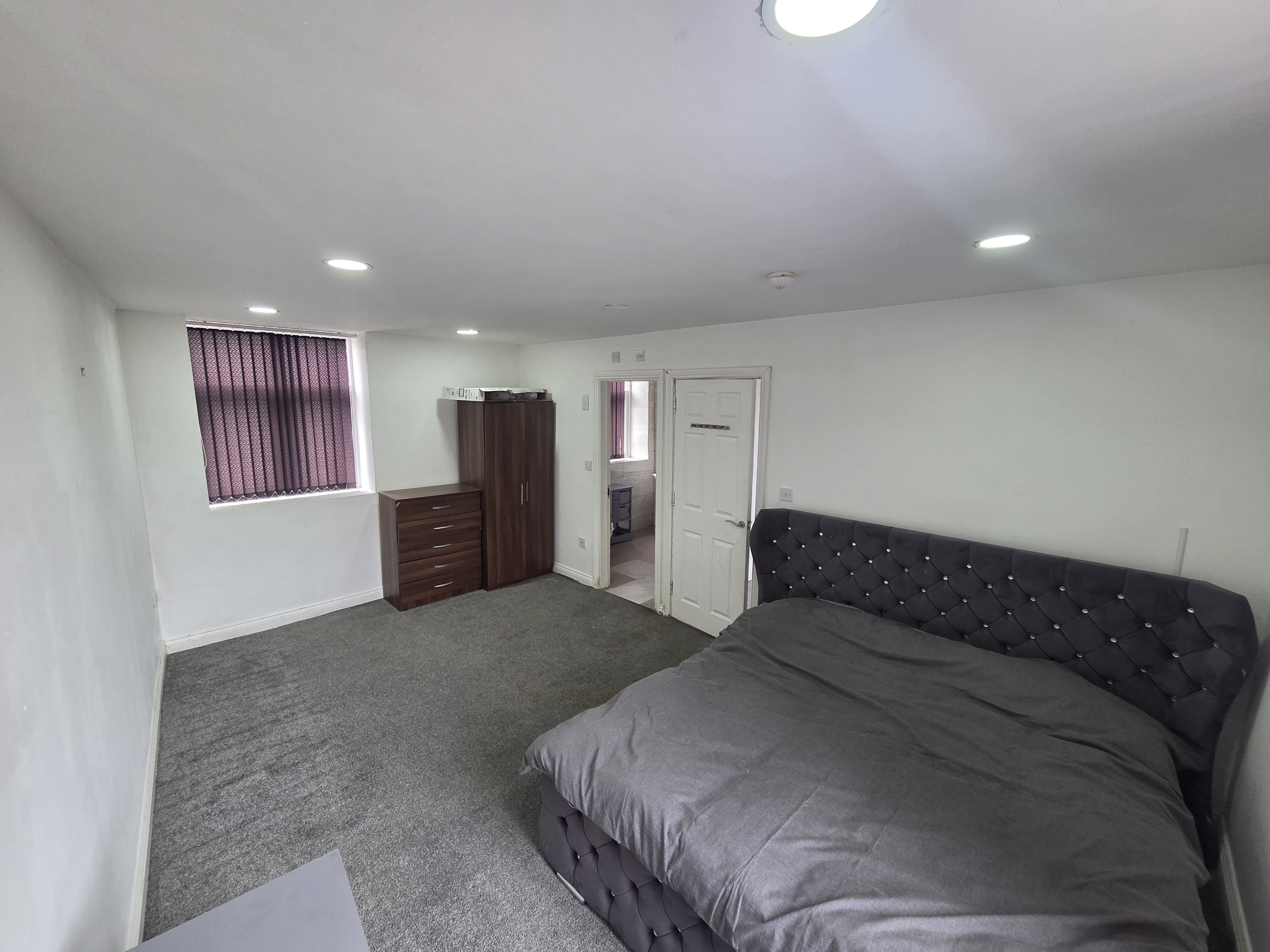 Flat Upper Bond Street in Hinckley and Bosworth
