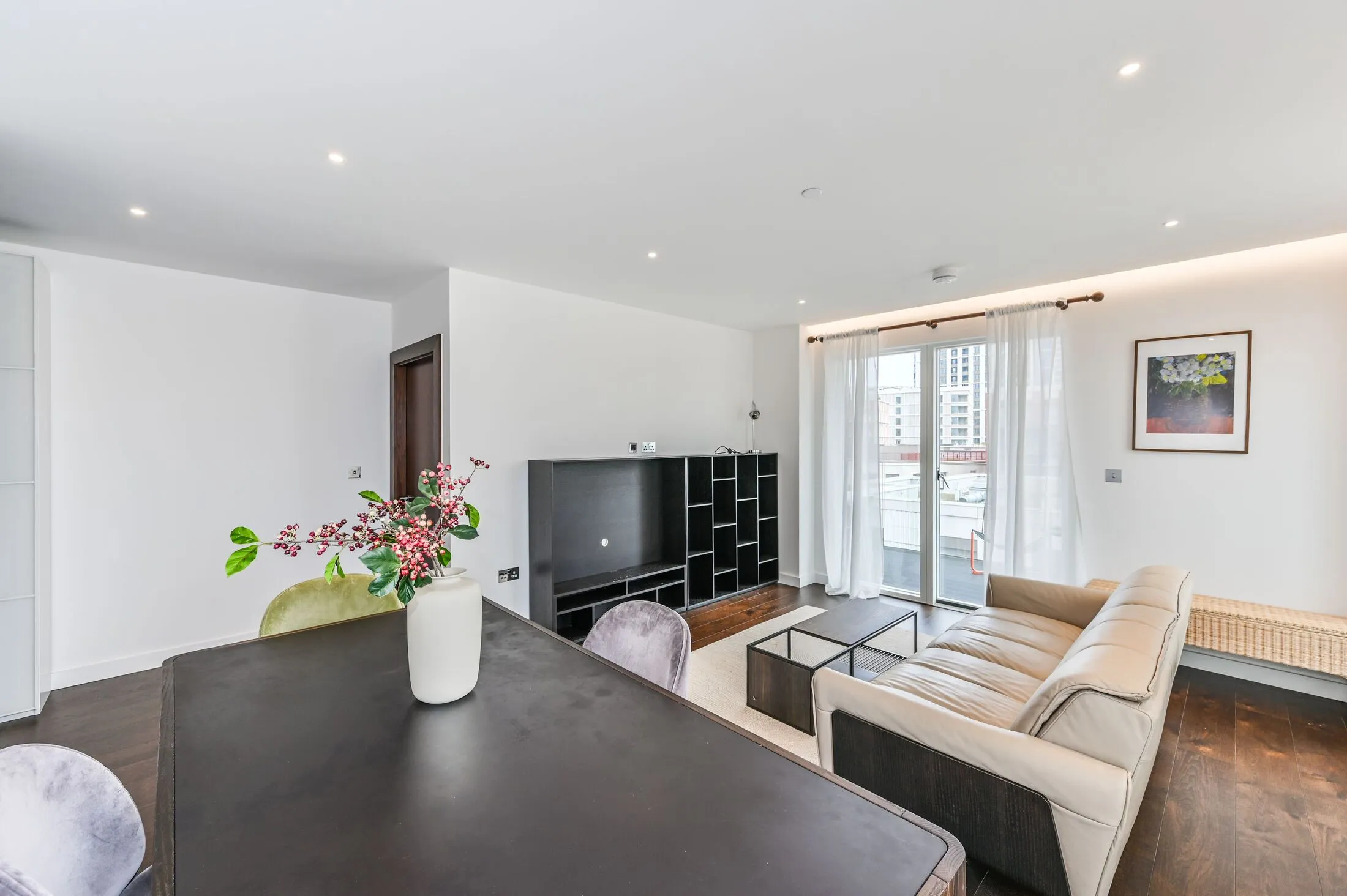 Flat Lanchester Way in Greater London