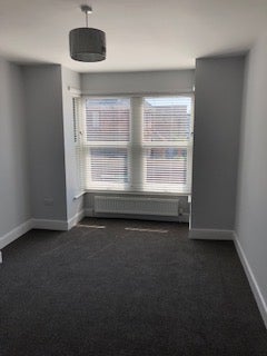 Flat Elderton Road in Southend-on-Sea