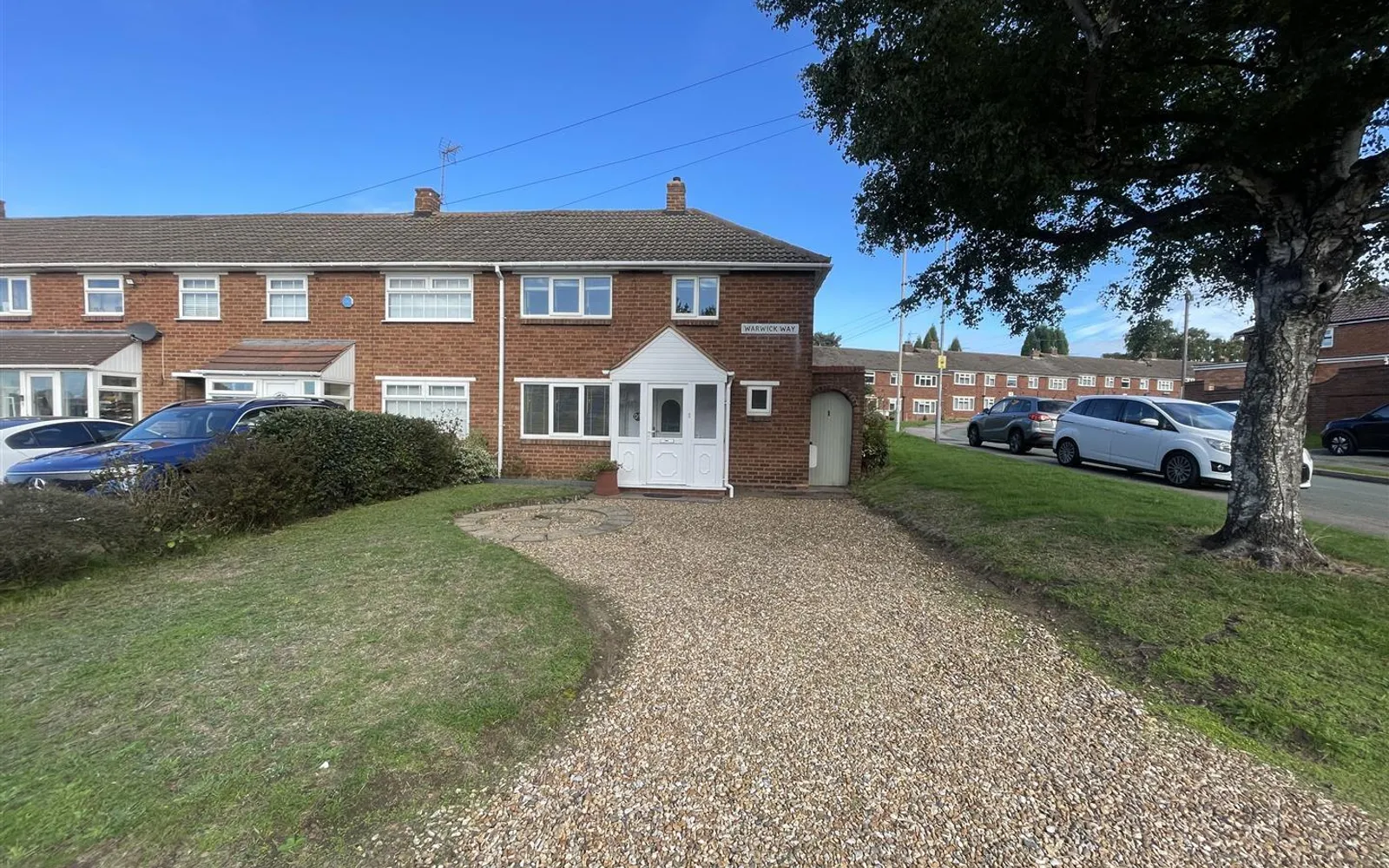 House Warwick Way in Aldridge