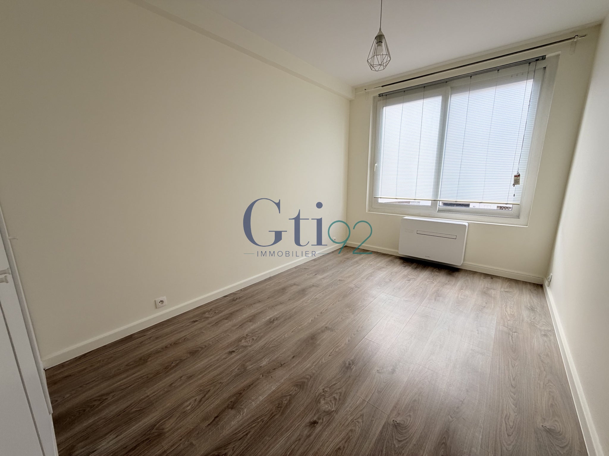 Appartement Rue de la Fraternité à Issy-les-Moulineaux