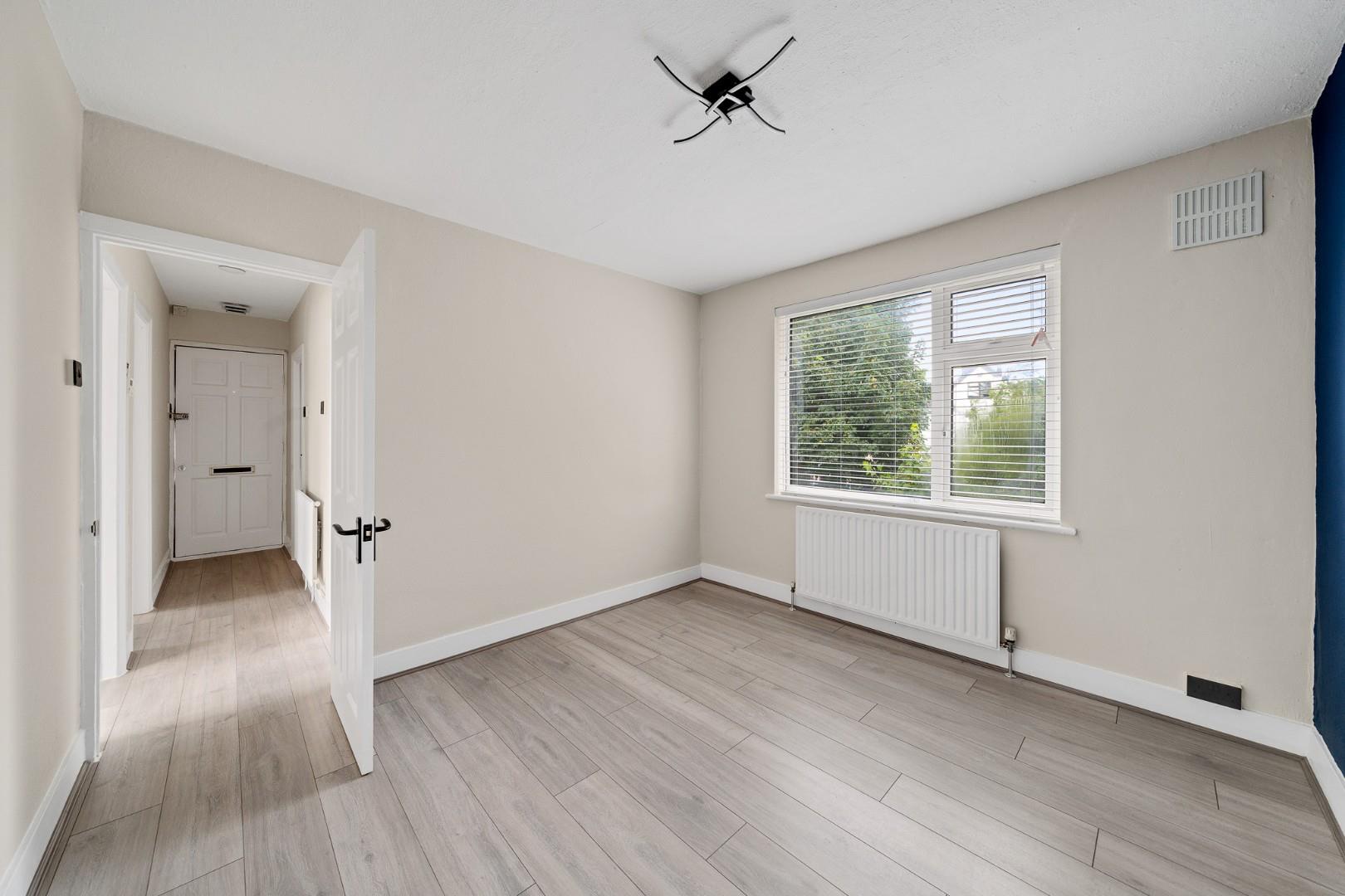 Flat Stainton Road in Greater London