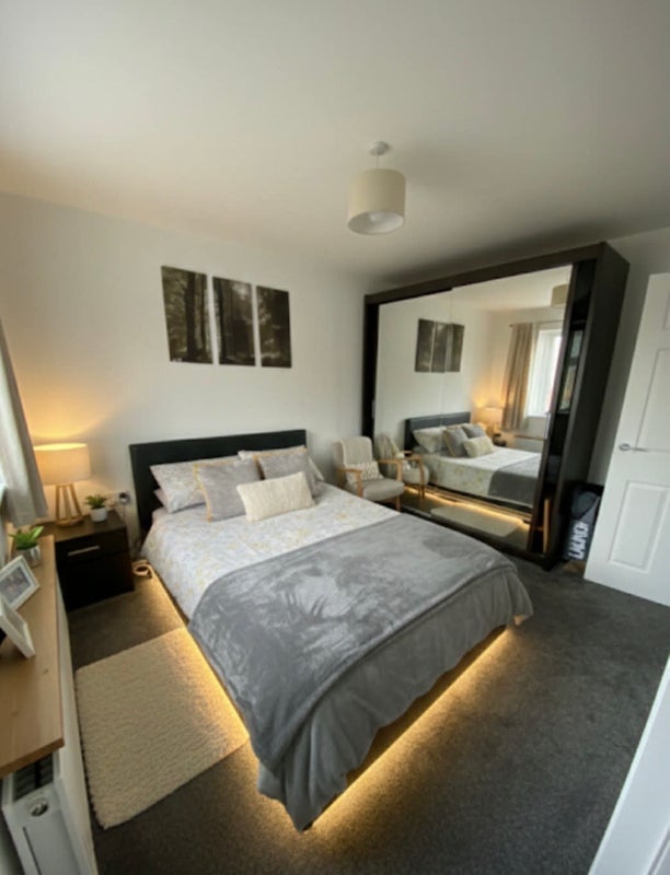 Room Spartan Way in Crawley