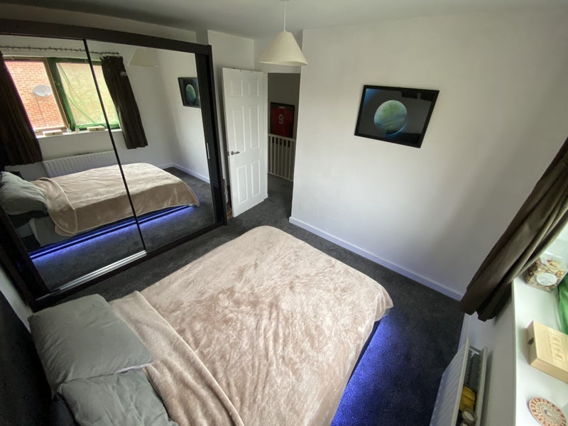 Room Spartan Way in Crawley
