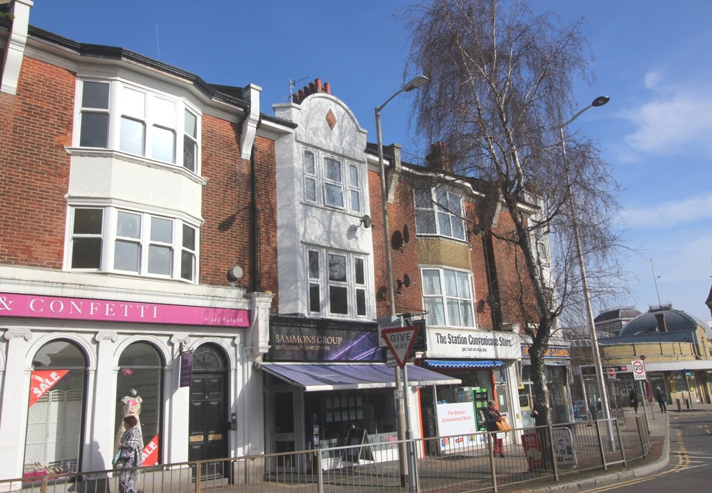 Flat Station Parade in Harrogate