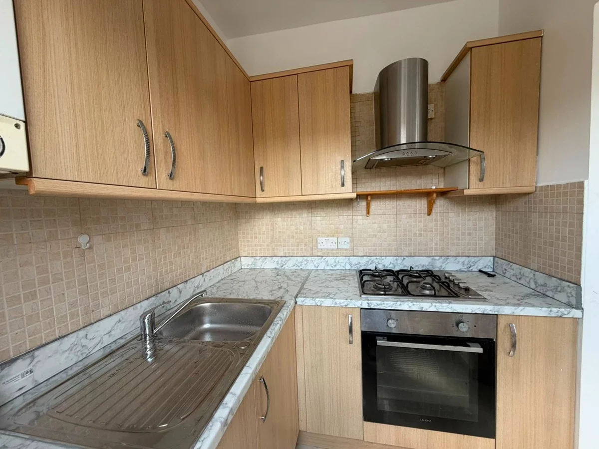 Flat Lordship Lane in Greater London