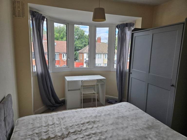 Flat Corisande Road in Birmingham