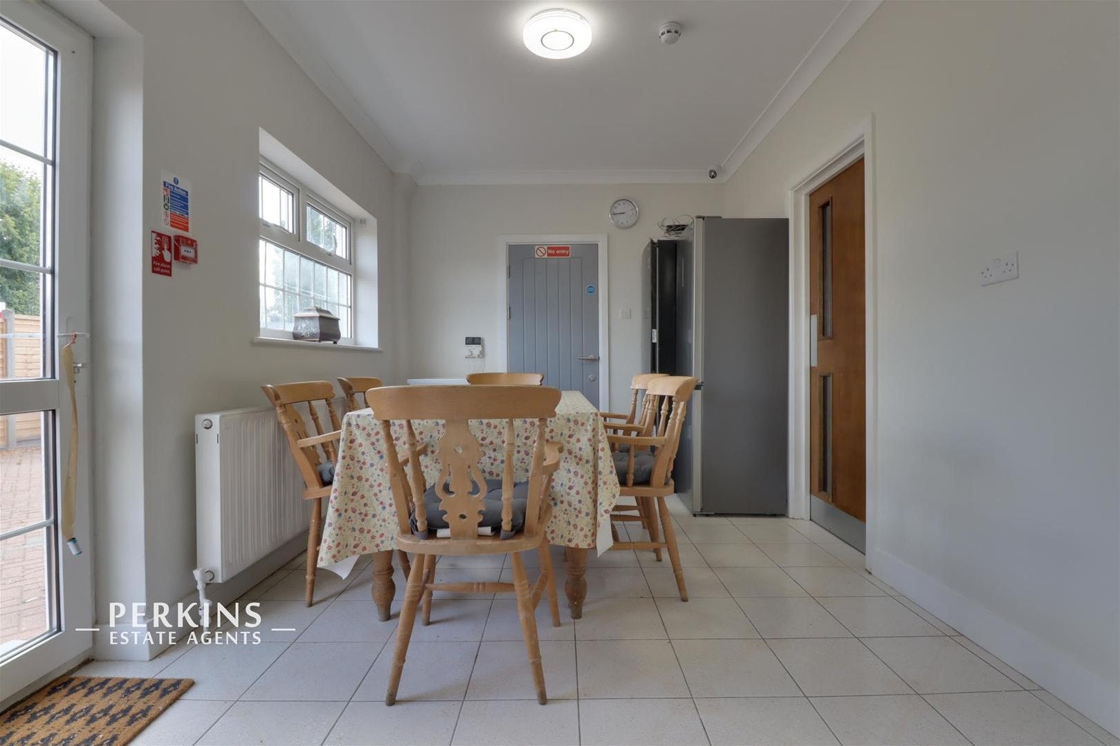 Room Mansell Road in Greater London