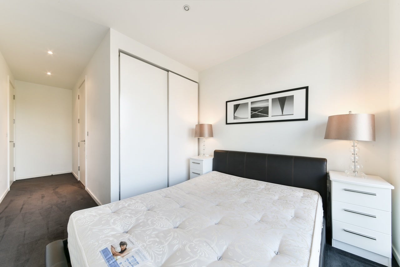 Flat Alexia Square in Greater London