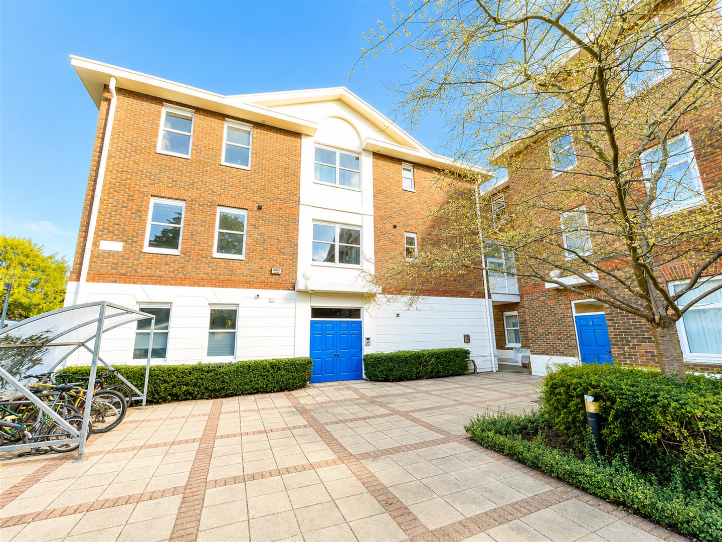 Flat Boltro Road in Mid Sussex