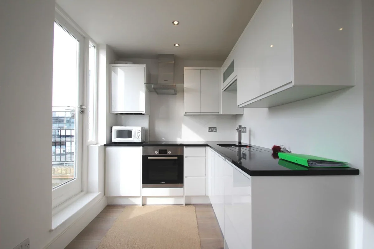 Flat Caledonian Road in Greater London