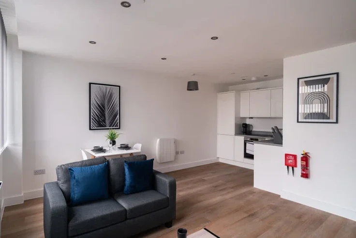 Flat Talbot Road in Trafford