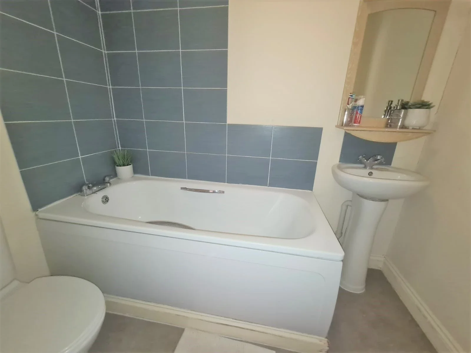 Flat Lynchford Road in Rushmoor