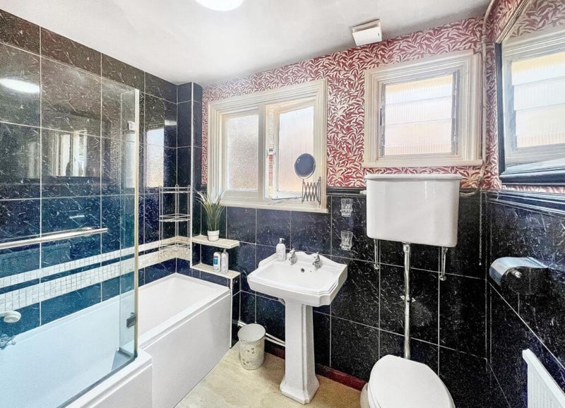 Room Foxley Lane in Greater London