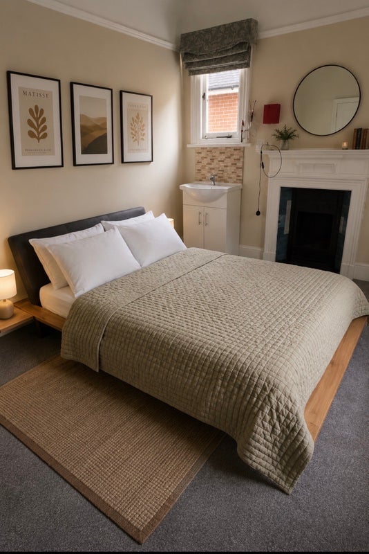 Room Foxley Lane in Greater London