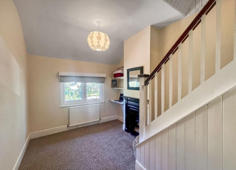 Room Foxley Lane in Greater London