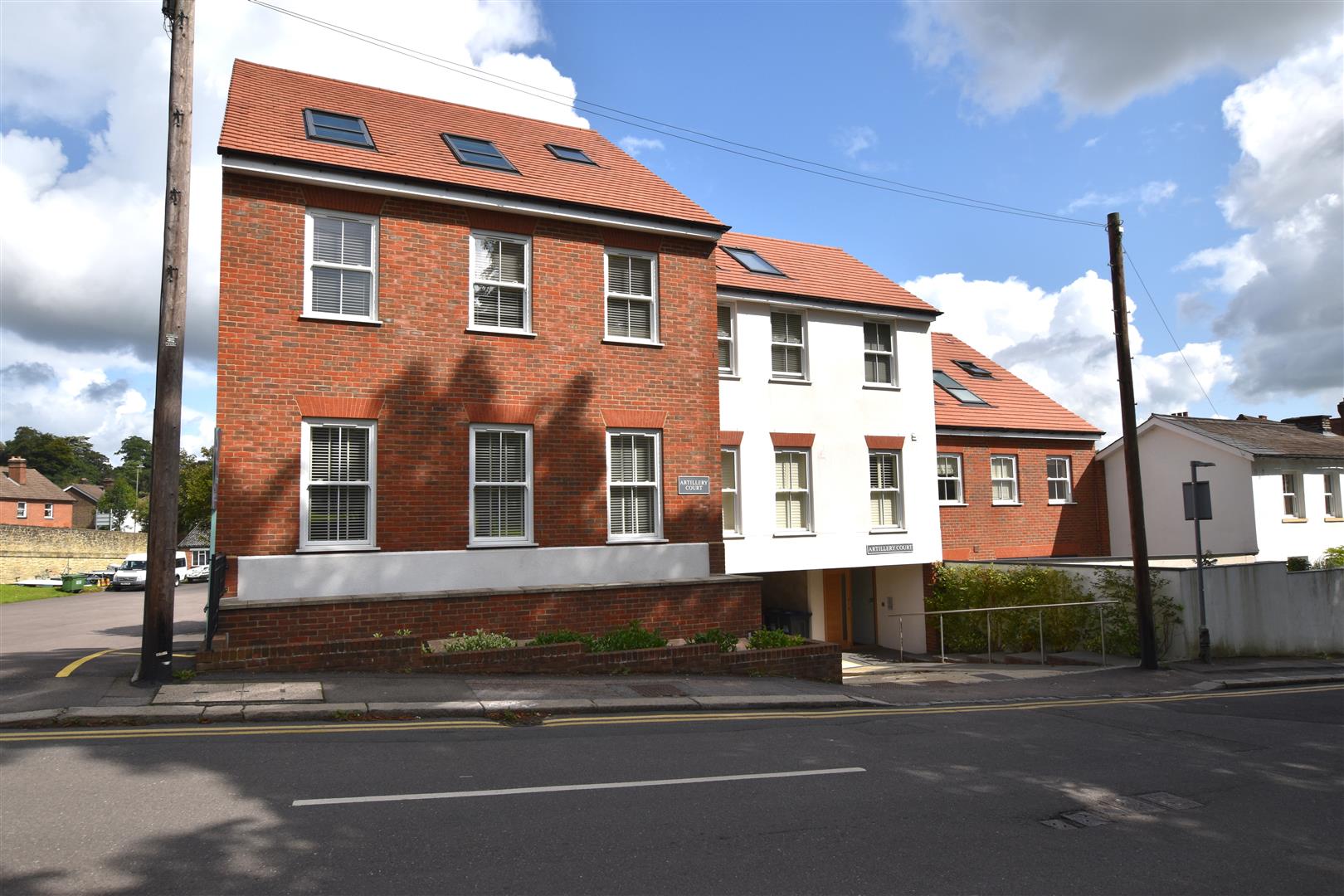 Flat Hooley Lane in Reigate and Banstead