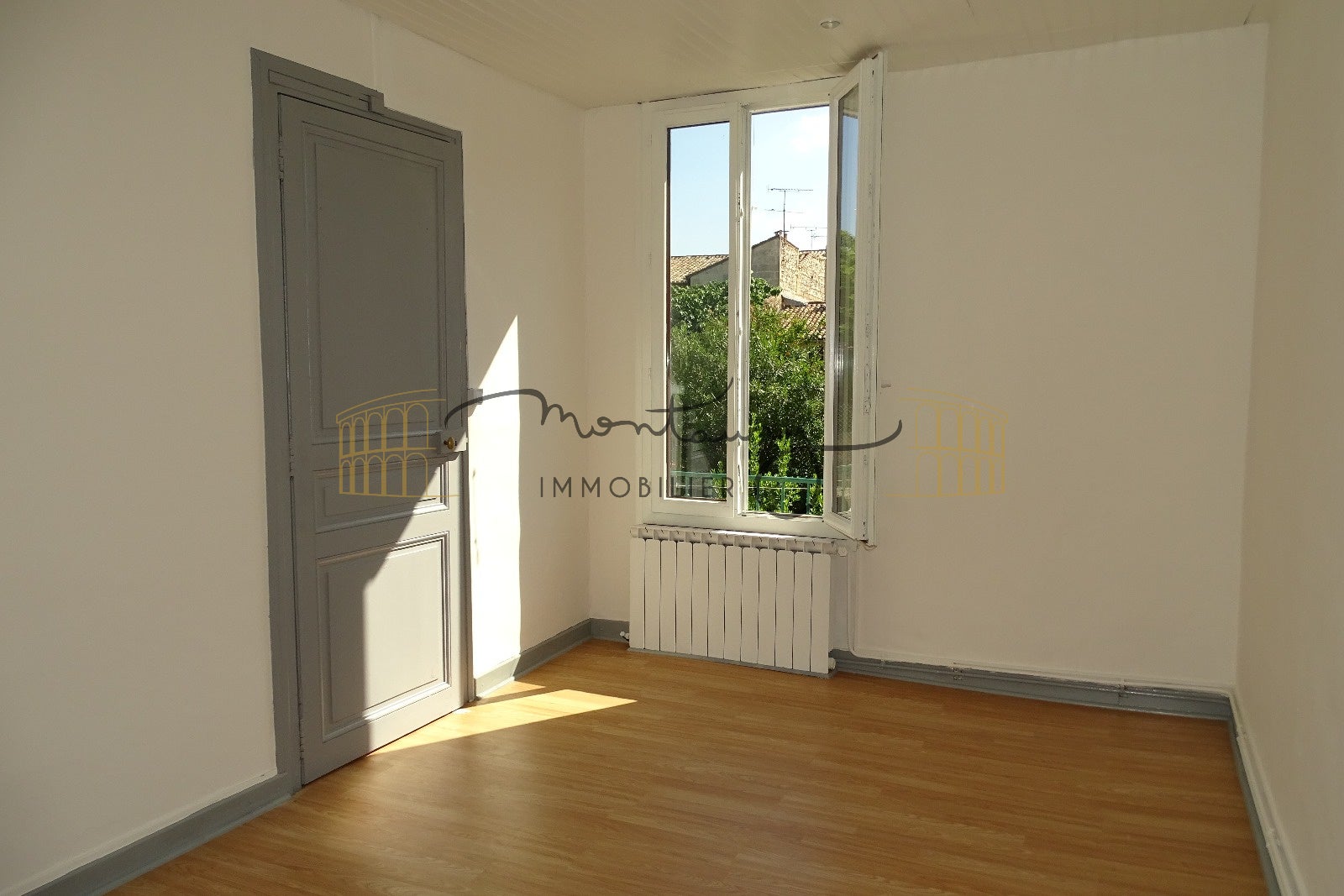 Flat Rue de la Garenne in Nîmes