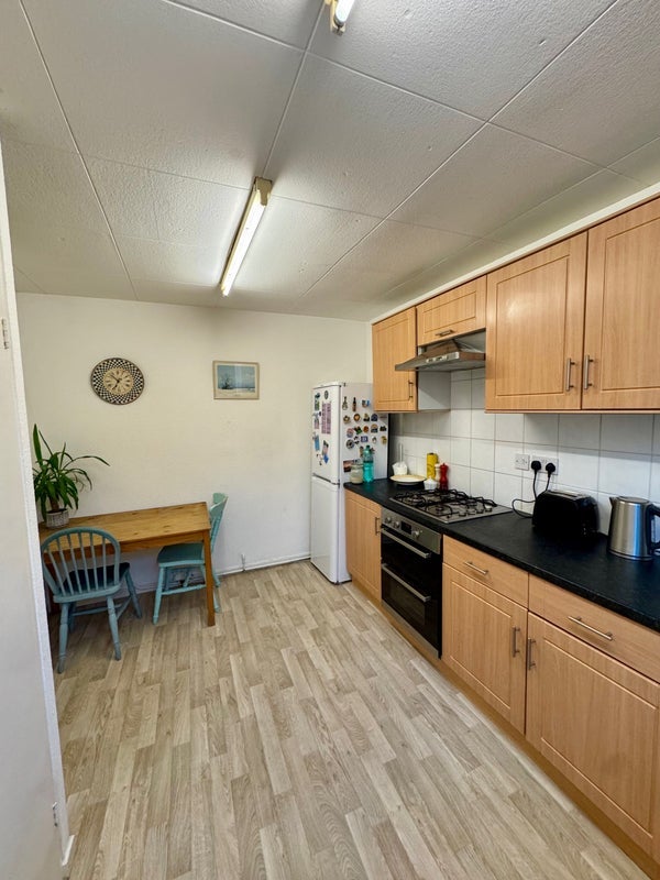 Room Fernlea Road in Greater London