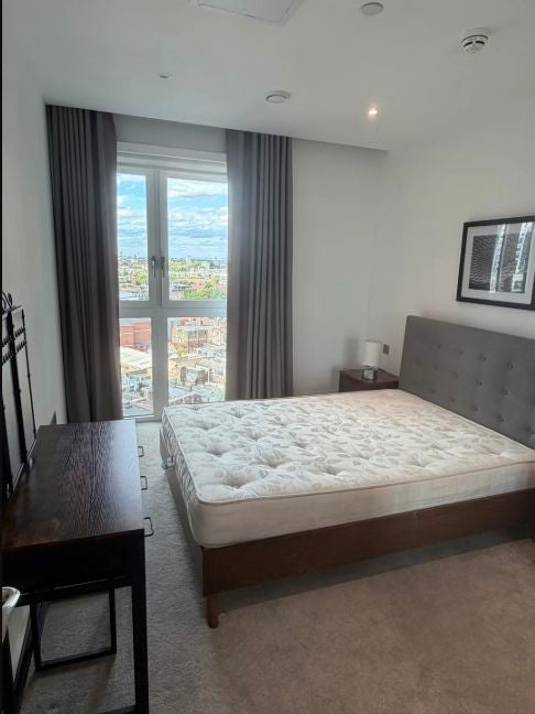 Room New Drum Street in Greater London