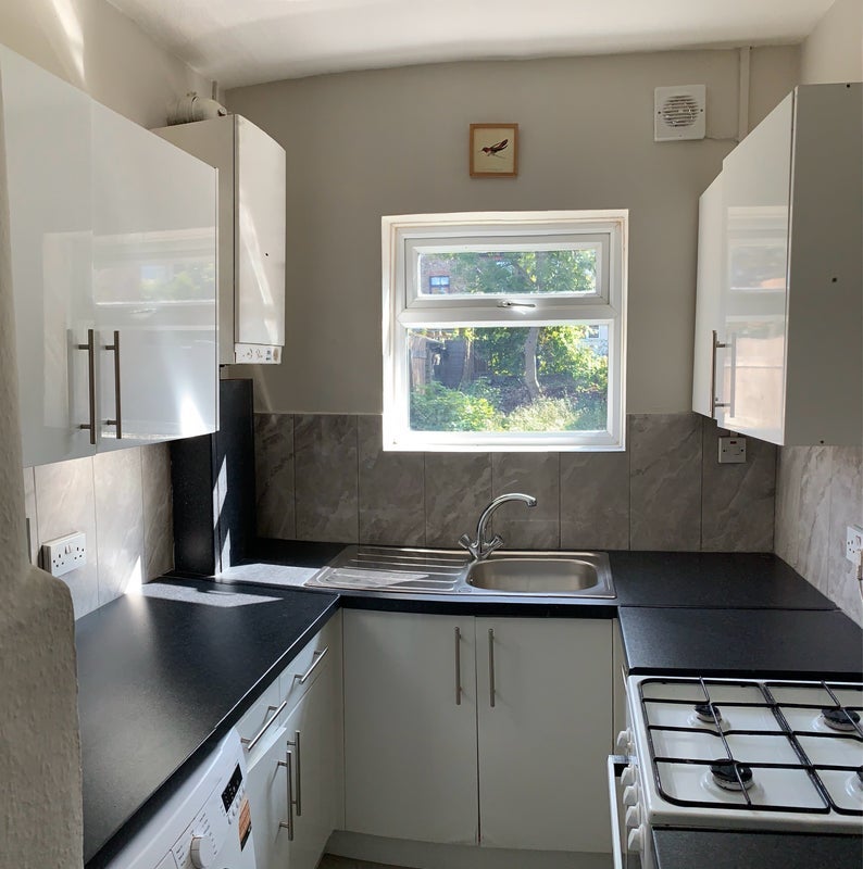 Room Fairfax Road in Greater London