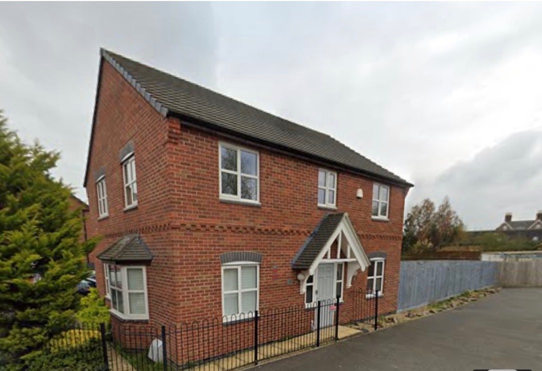 House Burton Way in Harborough