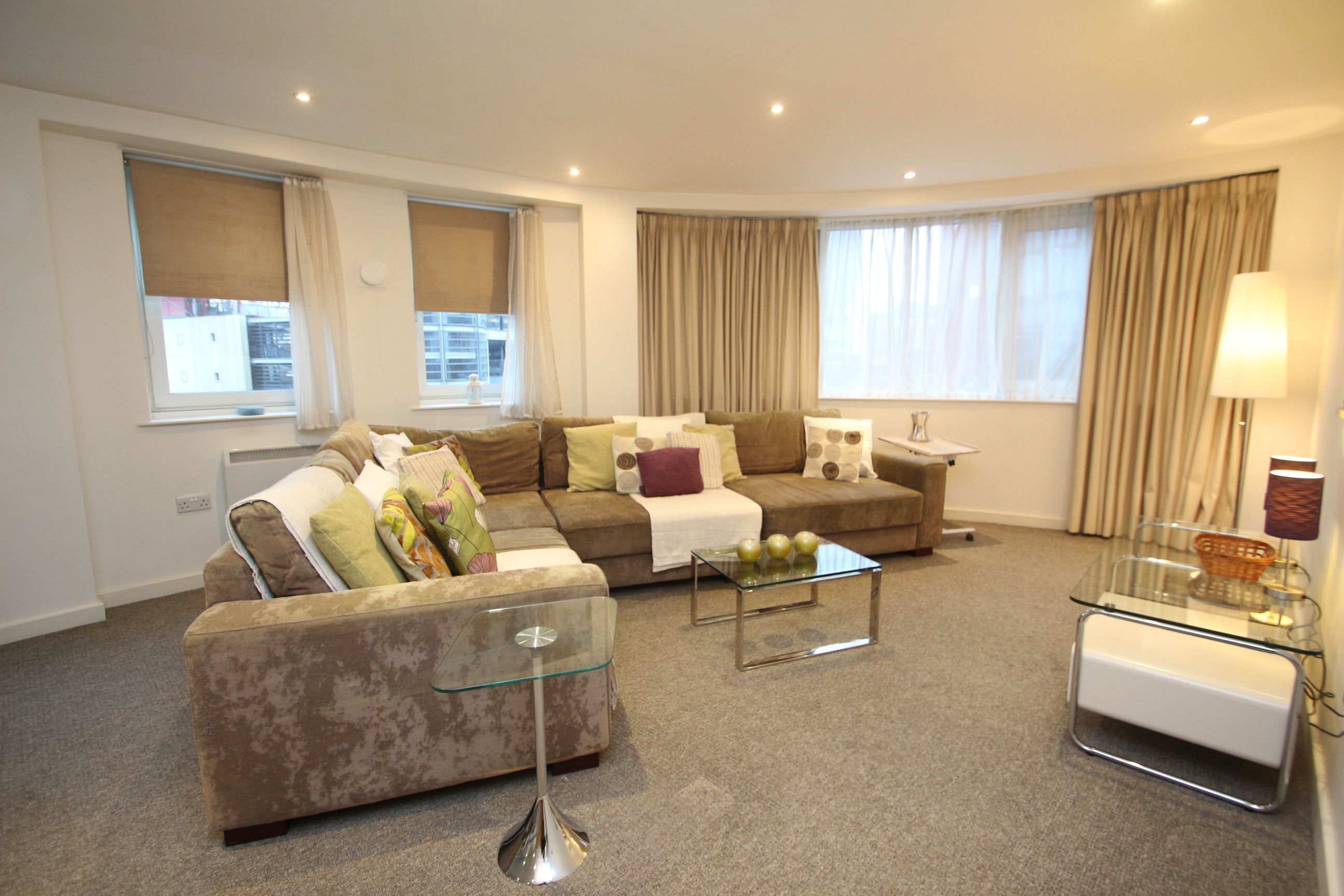 Flat Waterloo Square in Newcastle upon Tyne