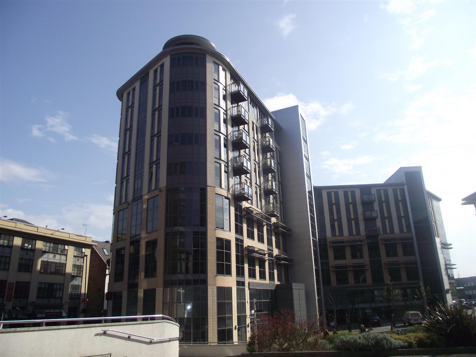 Flat Waterloo Square in Newcastle upon Tyne