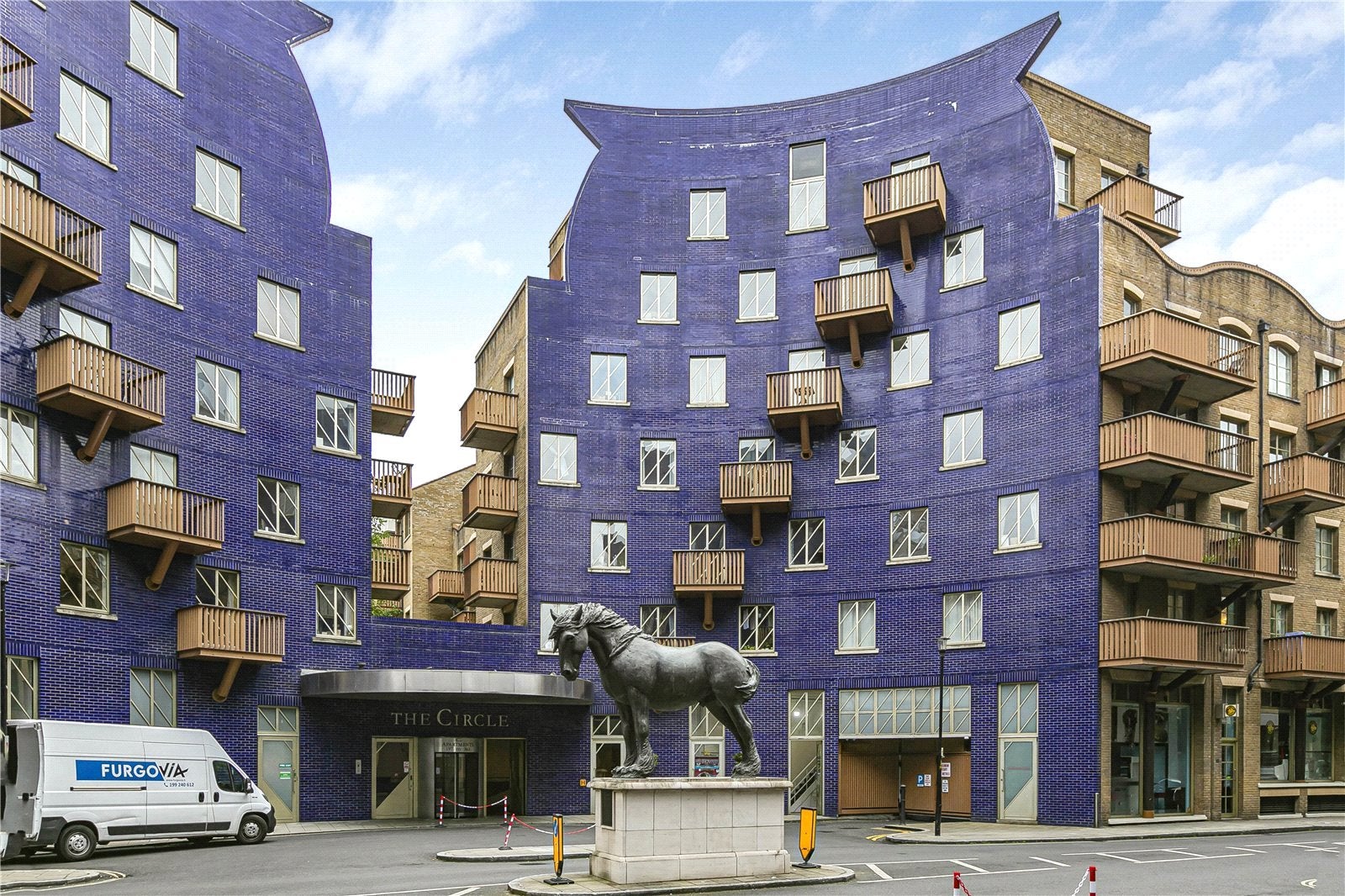 Flat Queen Elizabeth Street in Greater London