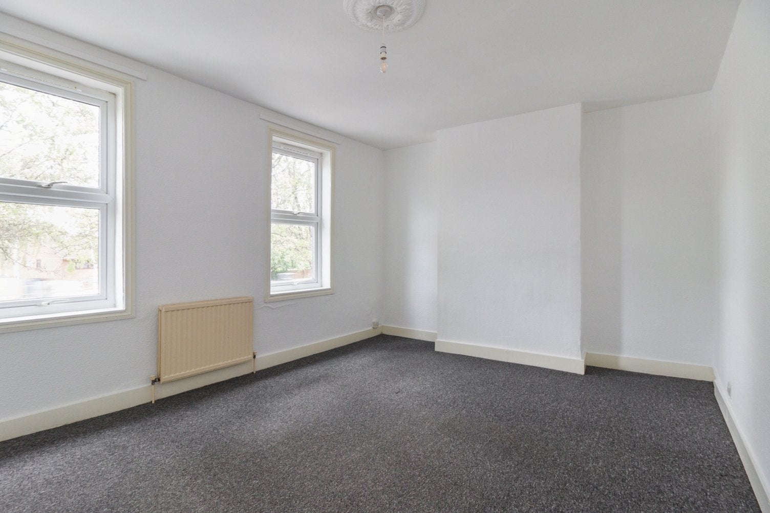 House Maynard Close in Greater London