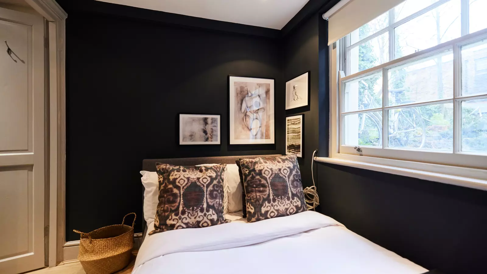 Flat Amwell Street in Greater London