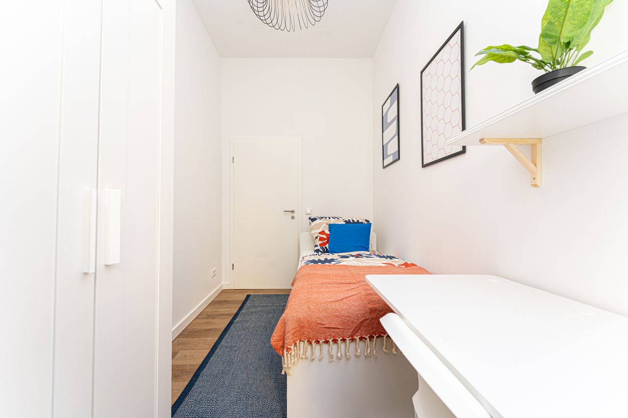 Zimmer Emser Straße in Berlin