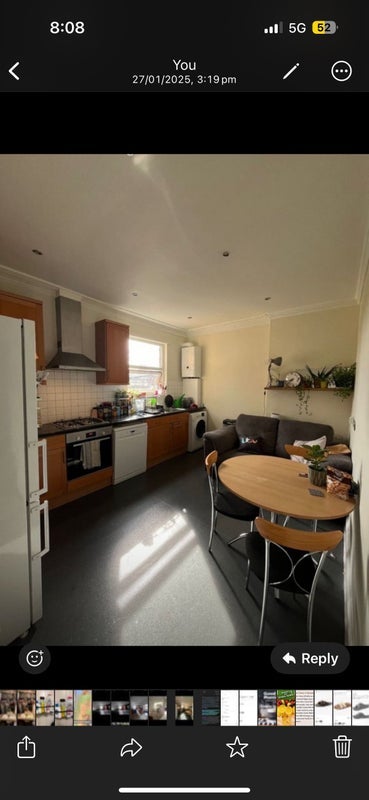 Room Twyford Avenue in Greater London