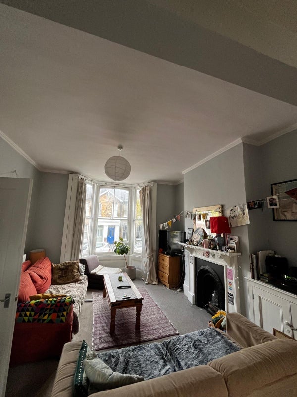 Room King's Grove in Greater London