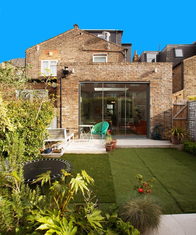 House Elthorne Avenue in Greater London