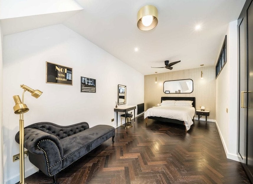 House Pindock Mews in City of Westminster