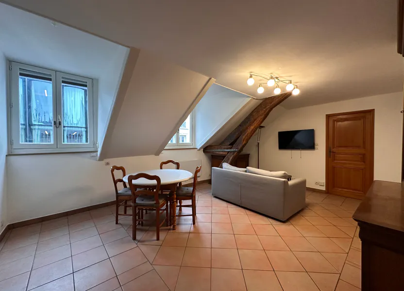 Flat Rue Saint-Sabin in Paris
