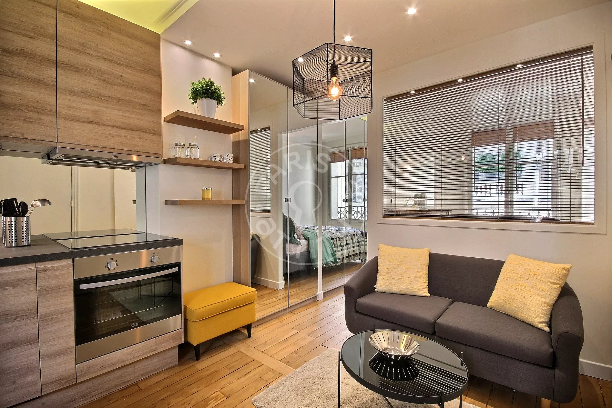 Appartement Rue de Verneuil à Paris