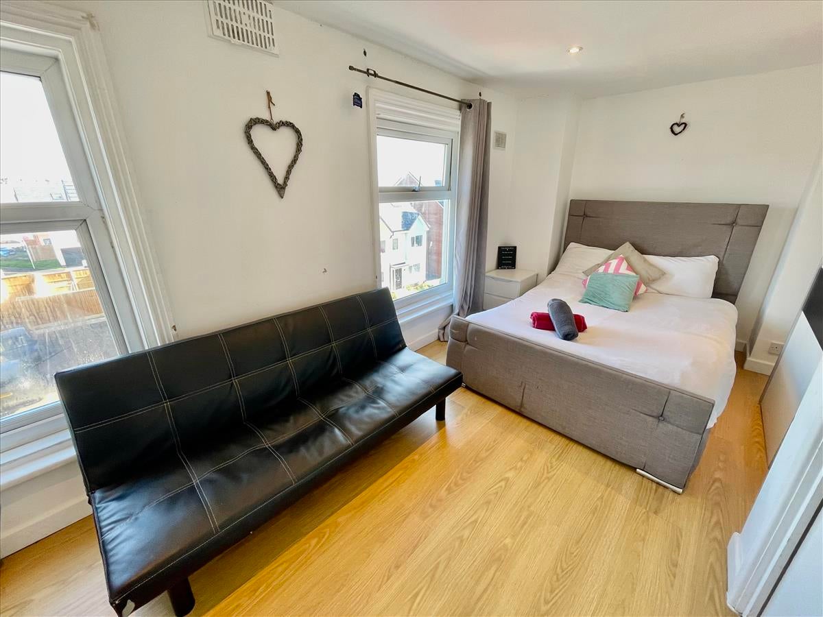 Flat Tyldesley Road in Blackpool