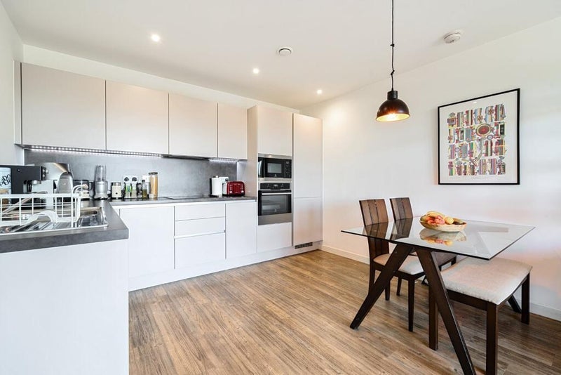 Flat Naomi Street in Greater London
