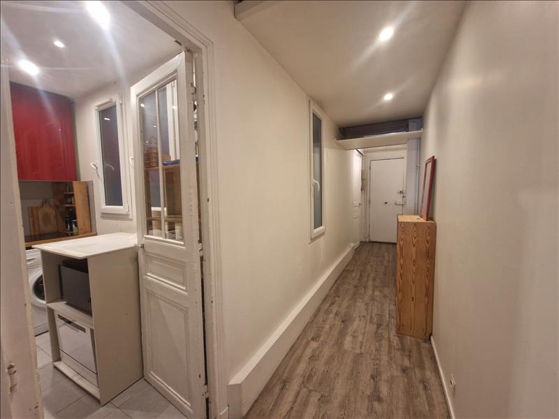 Flat Rue de Nantes in Paris