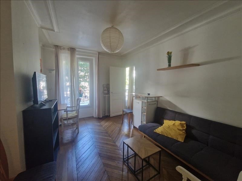 Flat Rue de Nantes in Paris