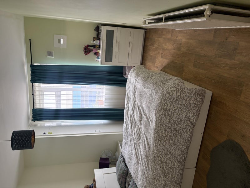 Room Cecilia Road in Greater London